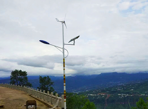 南京歐陸風(fēng)光互補(bǔ)發(fā)電機(jī)為浦江景區(qū)發(fā)光助力