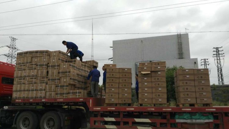 站在頂端，注意安全